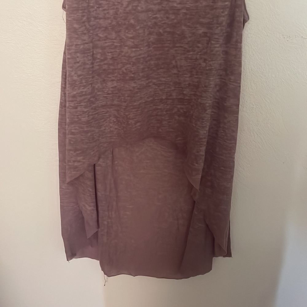 Distressed top - Picture 3 of 4